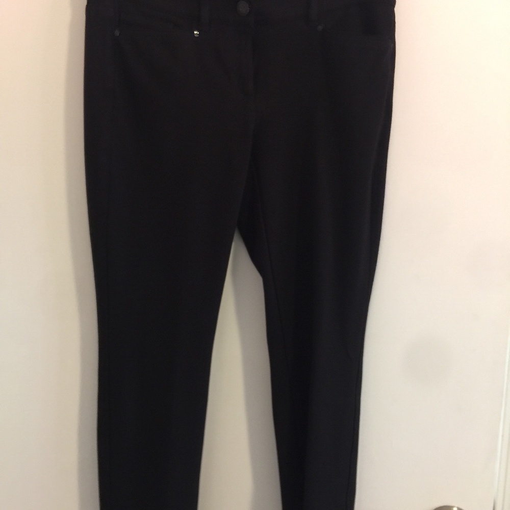 White House black market  The slim pant